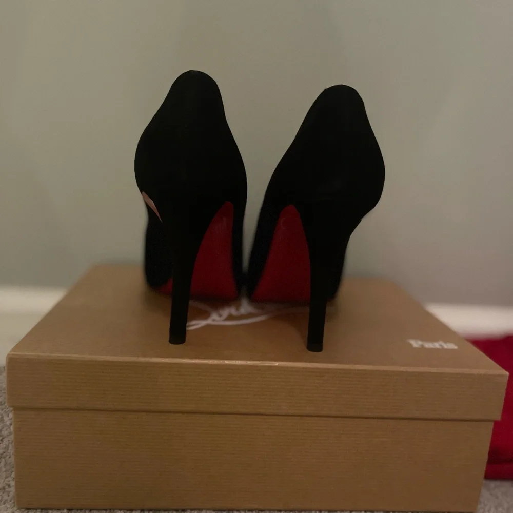 Christian Louboutin pumps Worn Once - Picture 3 of 6